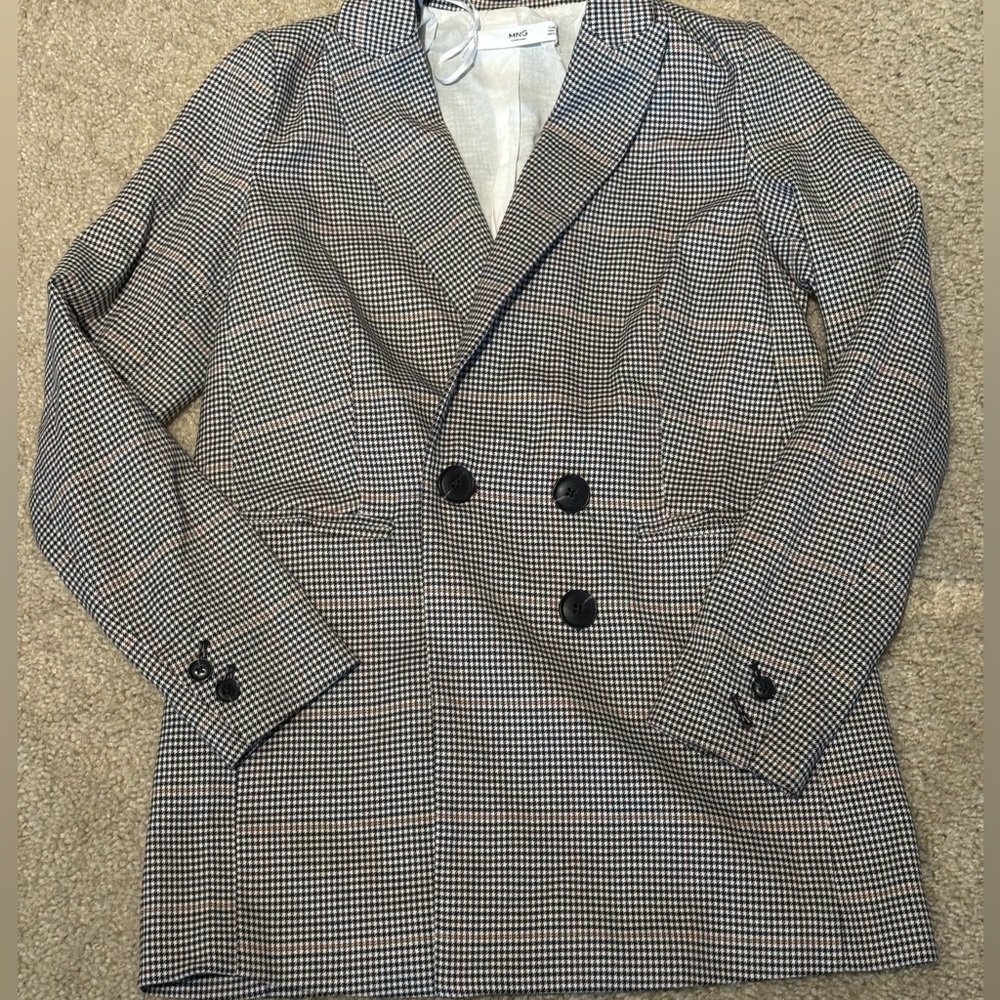 Classic Black and White Houndstooth Blazer